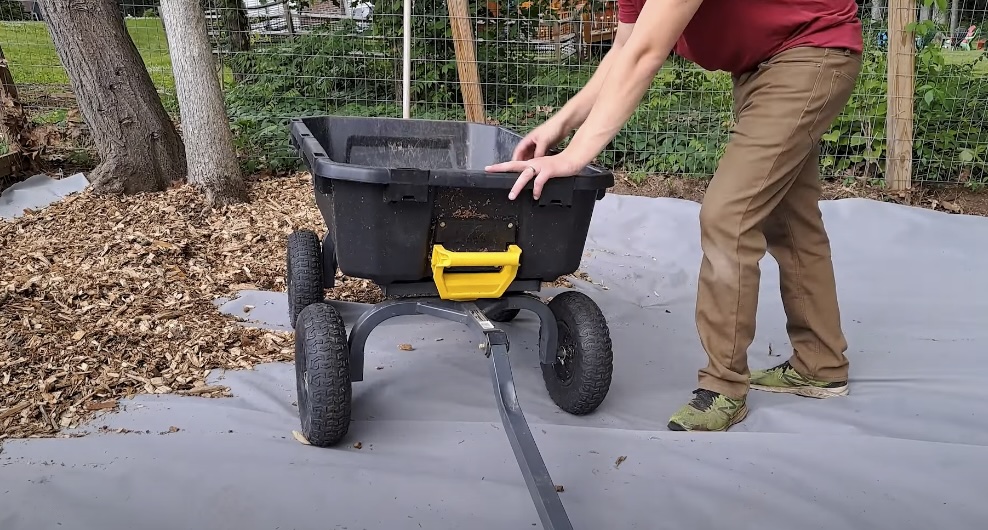 Gorilla Wheelbarrow Review: Choose the Perfect Model for Your Needs