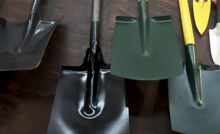 Various Shovels